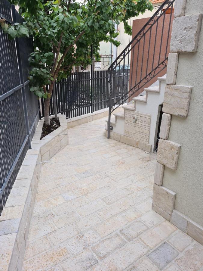 La Corte Di Kate-2 Biograd Na Moru Exteriér fotografie